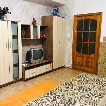 Апарт отель Однокомнатная квартира Одесса Экстерьер фото